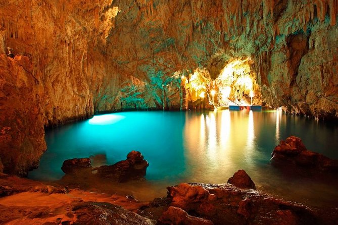 Small Group Sorrento and Amalfi Coast Boat Tour With Local Host - Refreshments and Happy Hour