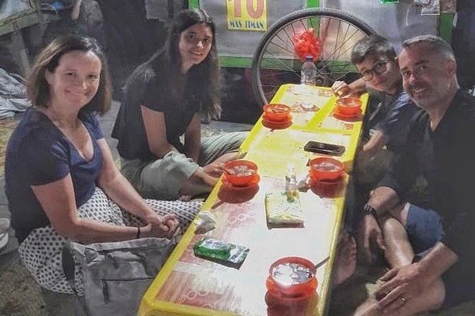 Small-Group Walking and Food Tour by Night in Yogyakarta - Photography and Group Size