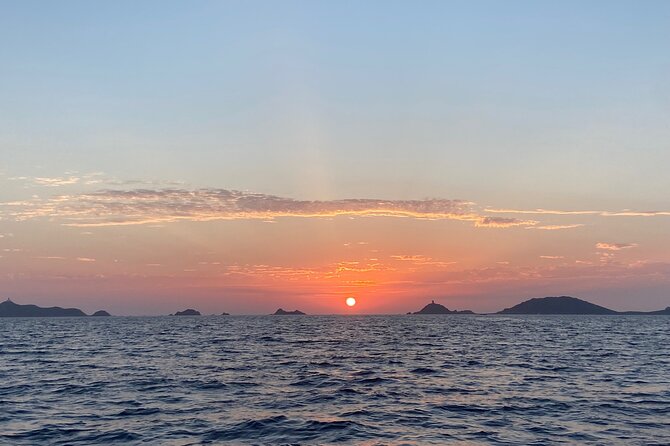 Sunset Boat Cruise With Aperitif at the Sanguinary Islands - Duration and Group Size