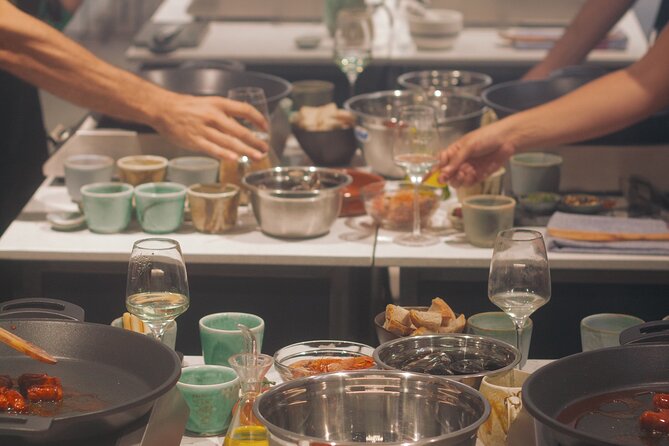 Taste of Spain: Tapas Cooking Class With Bottomless Wine Pairing - Excellent Reviews and Accolades