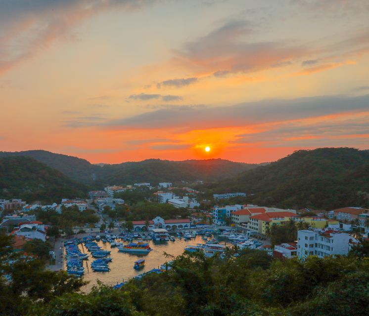 The Crucecita: Huatulco Guided City Tour and Sunset Viewing - Huatulcos Hot Weather