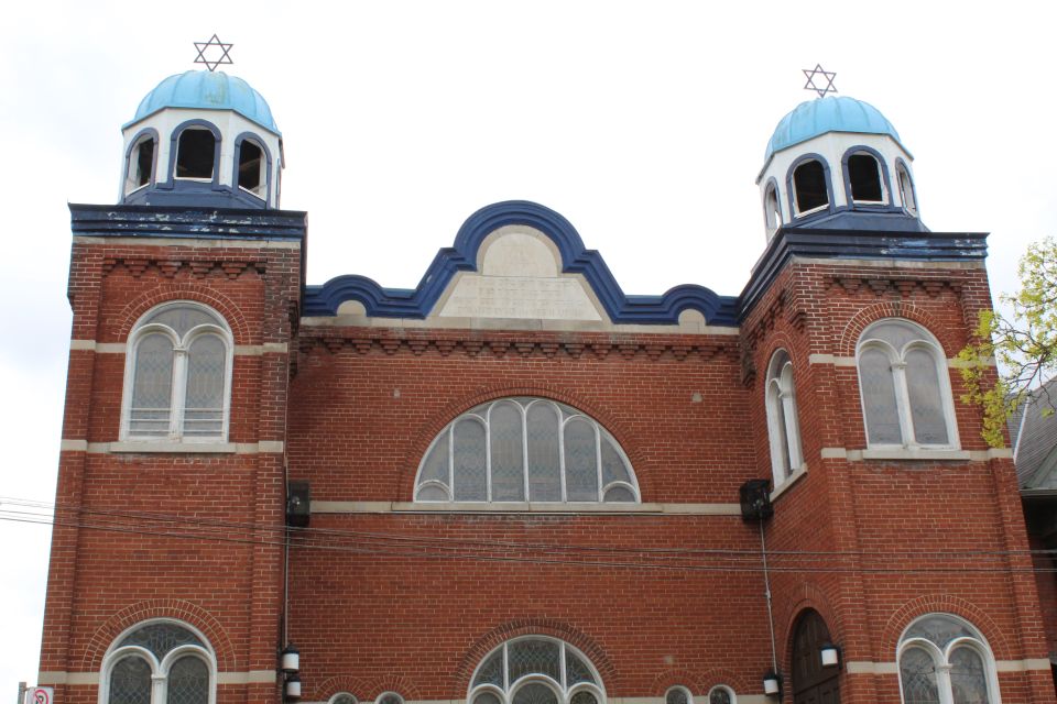 Toronto: 2-Hour Kensington Market Chinatown Walking Tour - Tour Duration and Accessibility