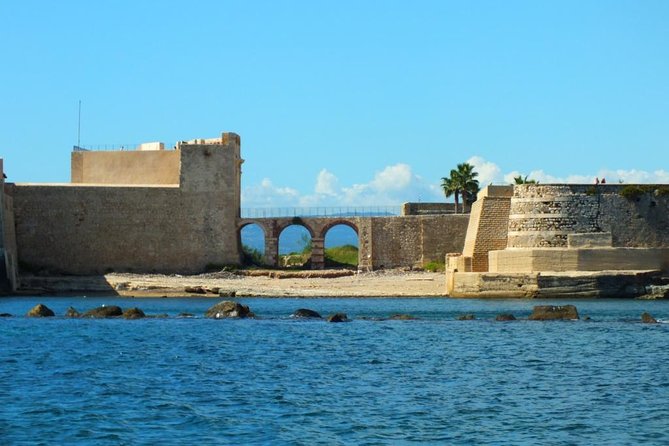 Tour of the Island of Ortigia and Exploration of Sea Caves With Baths. - Refreshing Swim in Turquoise Waters