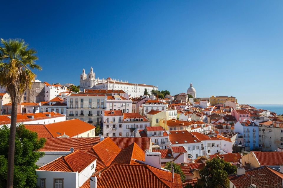 Tuk Tuk Old Lisbon Tour 1h30 - Tour Description