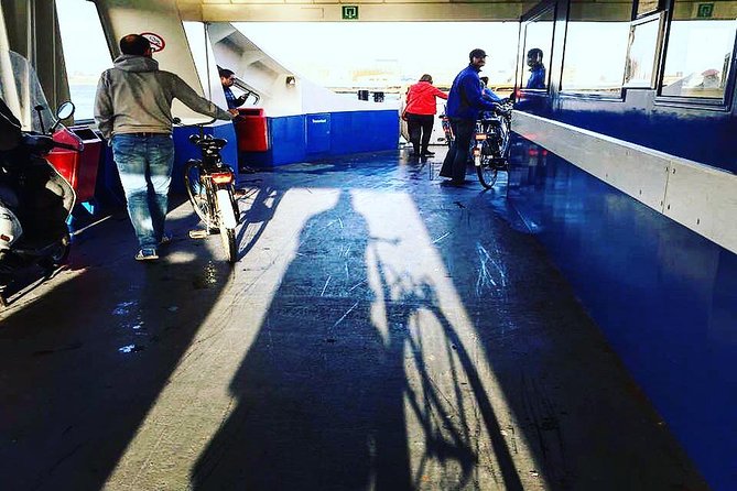 Urban Adventures, Explore Hidden Streetart in Amsterdam by Bike - Visiting a Local Microbrewery