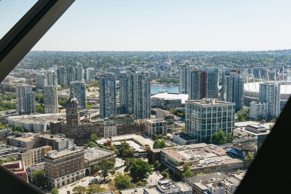 Vancouver: Entry Ticket for the Vancouver Lookout - Accessibility and Restrictions