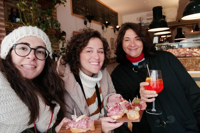 Venetian Cicchetti Street Food & Sightseeing Walking Tour With Local Guide - Landmark Sightseeing