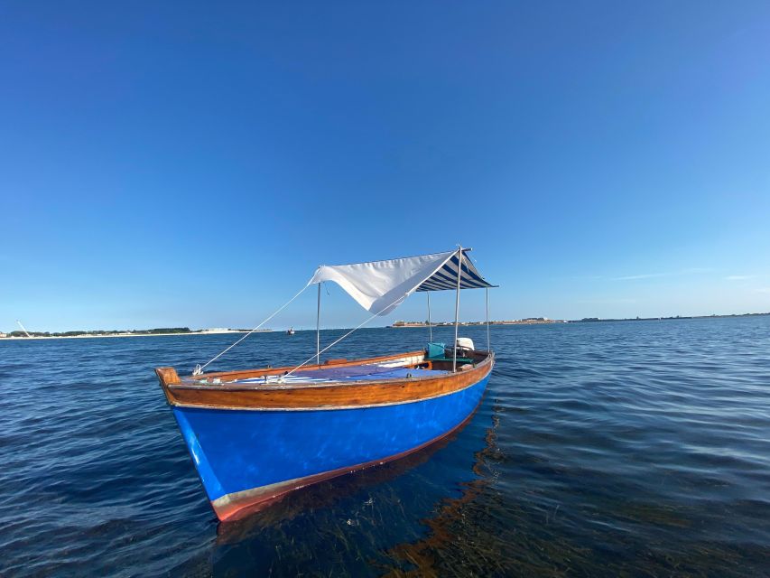 Venice: Private Boat Tour to Murano, Burano, and Torcello - Interacting With Local Residents