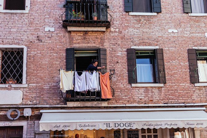 Withlocals Venice Away From the Crowds PRIVATE Tour With a Local Expert - Covid-19 Regulations and Safety Measures