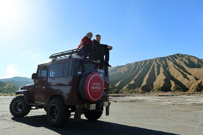 1 Day - Amazing Bromo Sunrise Tour With 7 Spots // 00.30 -13.00 - Visiting Rainbow Waterfall