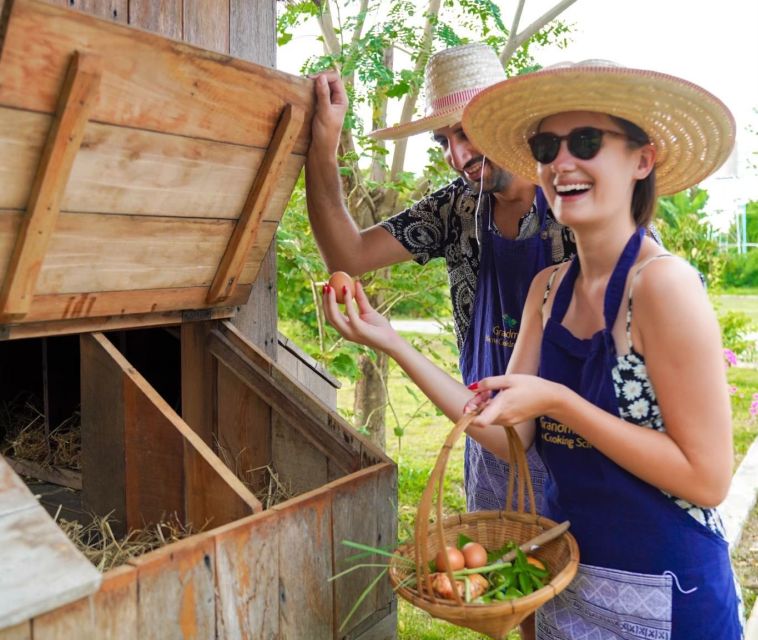 Chiang Mai: Authentic Thai Cooking Class and Farm Visit - Cooking Class Experience