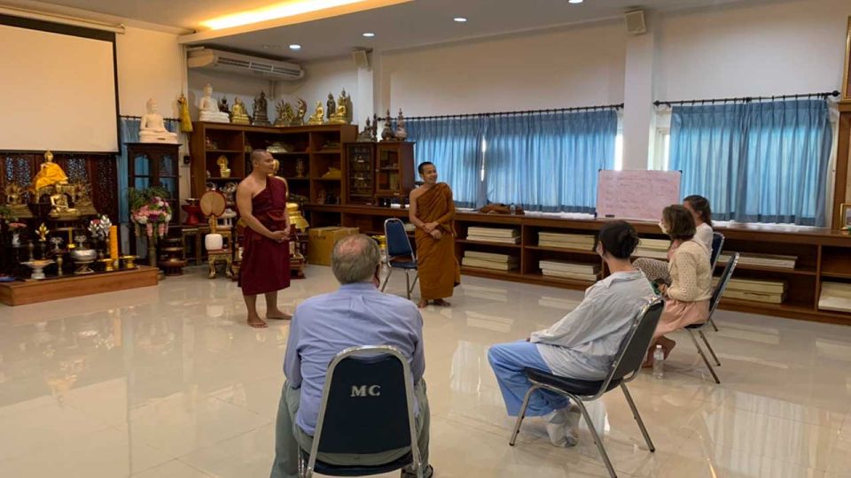 Chiang Mai: Silver Craftwork Temple Tour With Monk Meeting - Lanna Thai Massage Experience