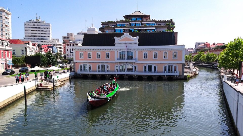 From Lisbon to Porto, Stop in 2 or 3 of Its Beautiful Cities - Porto - Riverside Beauty