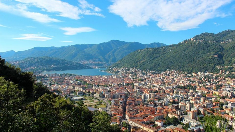 From Milan: Guided Tour of Como & Lake Como - Languages Offered