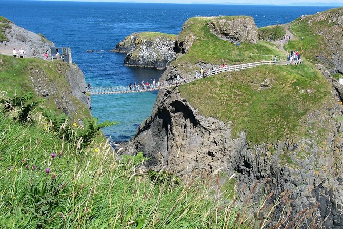 Giants Causeway and Belfast City Murals Tour Inc Game of Thrones Dark Hedges - Belfast City Tour