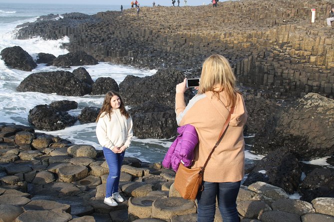 Giants Causeway Day Tour and Belfast City Tour 1 Day Pass - Additional Information
