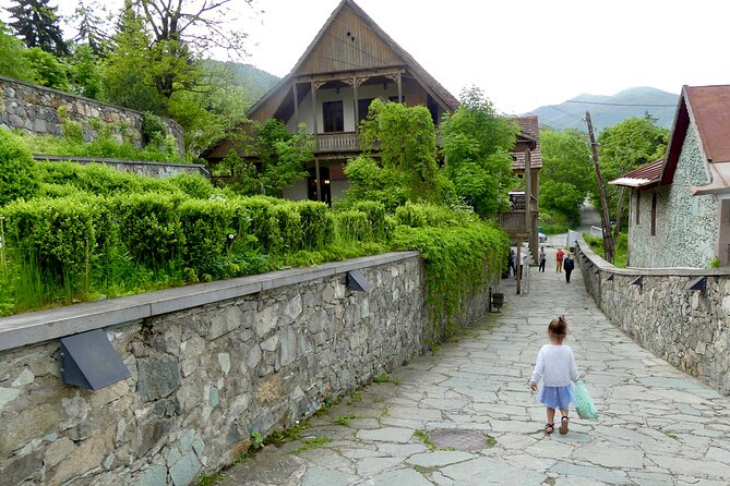 Group Tour: Dilijan, Lake Parz (Crystal), Makaravank Monastery - Pricing and Lunch Options