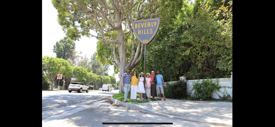 LA VIP Tour : Beverly Hills, Sunset Strip, & Hollywood Sign! - Frequently Asked Questions