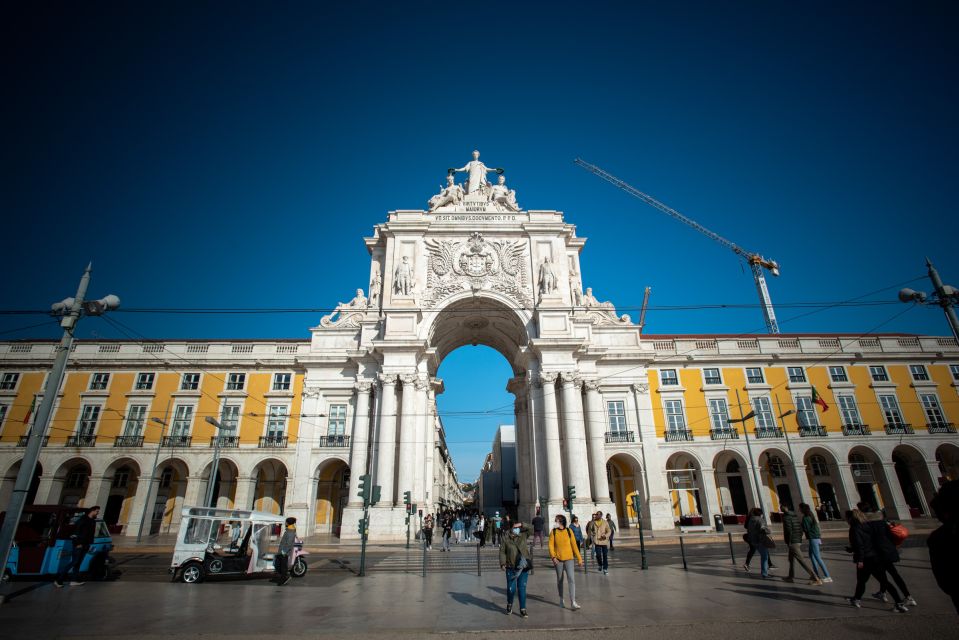 Lisbon: Barrio Alto and Chiado Tuk Tuk Tour - Chiado Highlights