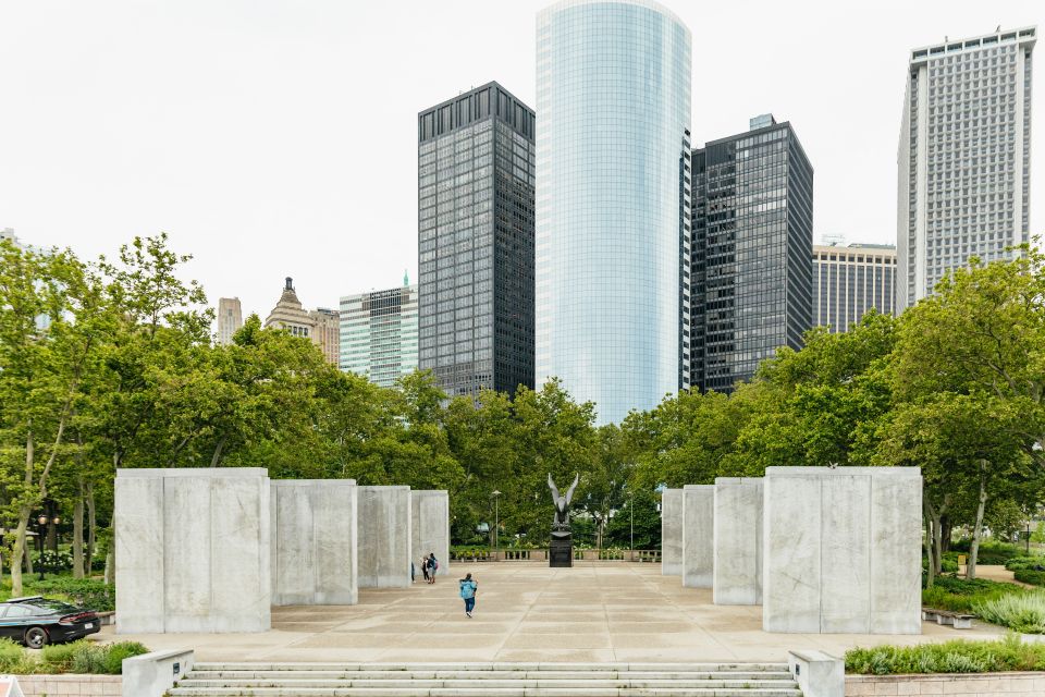 NYC: Statue of Liberty and Ellis Island Guided Tour - Guided Tour Experience