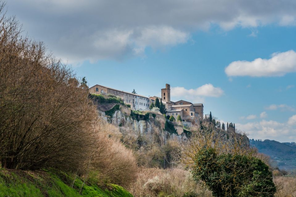 Orvieto: Private Walking Tour With Licensed Guide - Booking and Cancellation Details