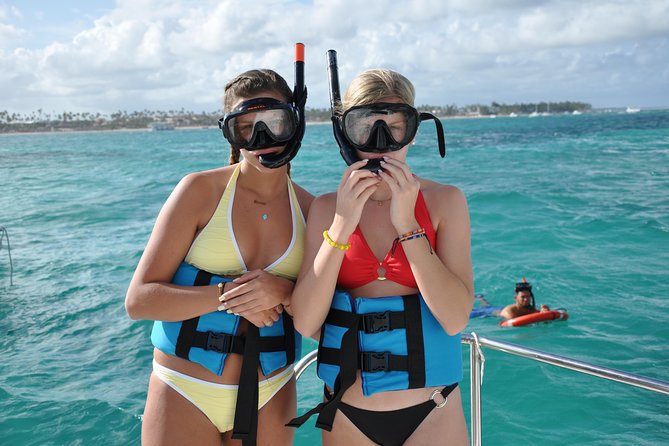 Parasailing, Snorkel Cruise, Sharks and Stingrays Encounter Tour - Tour Reviews