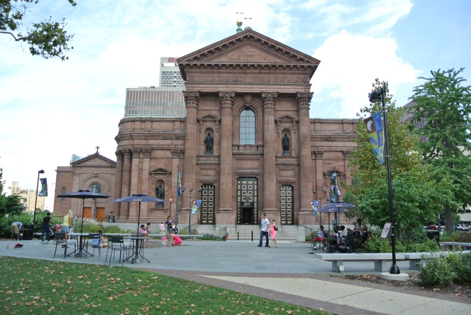 Philadelphia Museums Self-Guided Walking Tour Scavenger Hunt - Exploring the Museum District