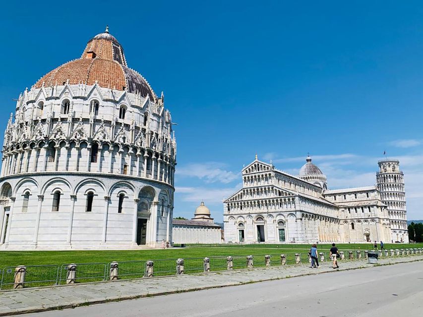 Pisa in Focus + Tower Admission - Exploring Pisas Medieval Center