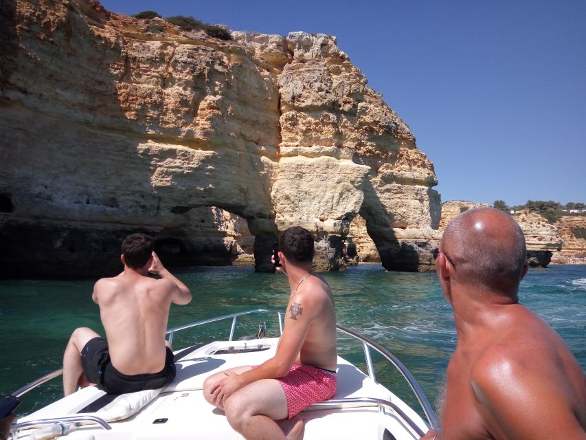 Portimão: Private Benagil Cave Boating Tour - Exploring the Benagil Cave