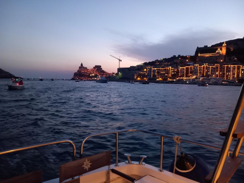 Portovenere: Islands Sunset Boat Trip With Dinner - Cancellation Policy