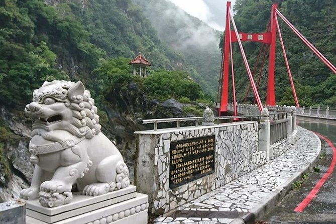 Private Taroko Gorge National Park Day Tour - Discovering Hidden Gems