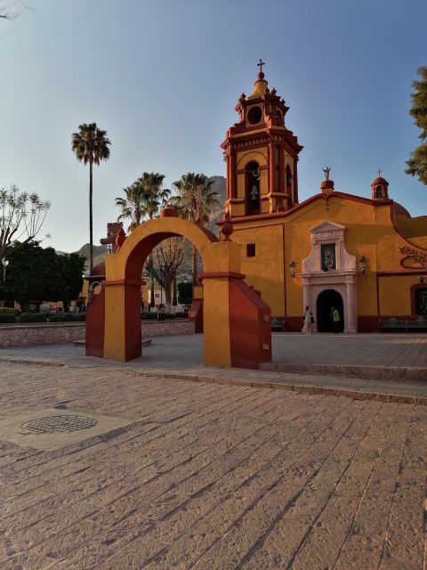 Querétaro: Haciendas, Vineyards, and Magical Towns Day Trip - Trip Duration and Meeting Point