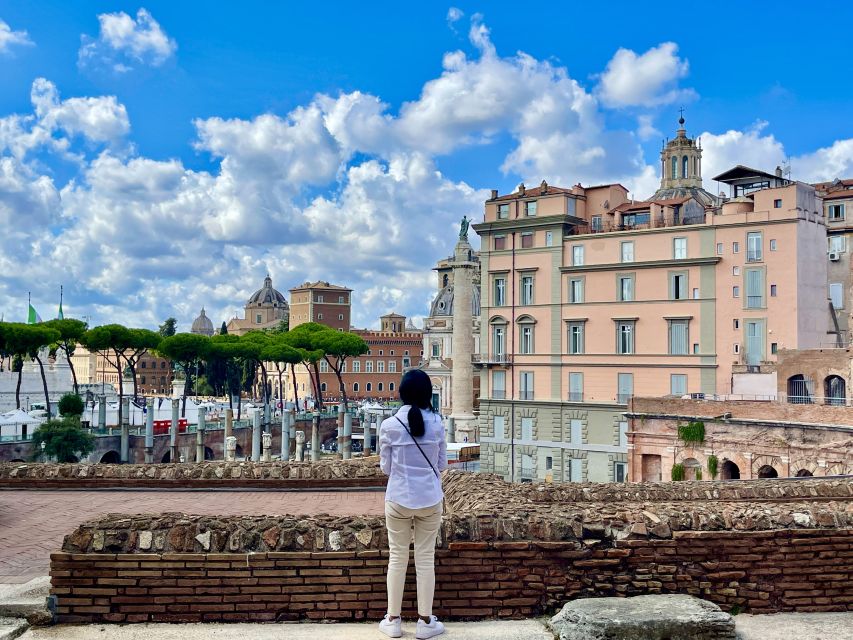 Rome: Trajans Markets, Column, and Forum Private Tour - Languages and Group Size