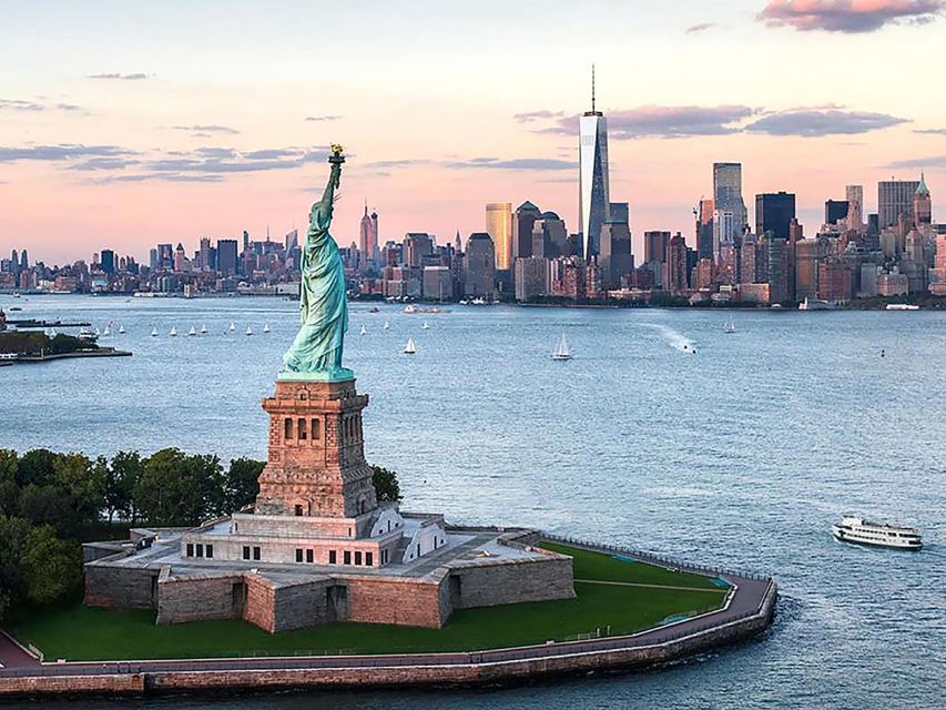 Roteiro NYC: Memorial, Finance, Liberty Tour - Statue of Liberty