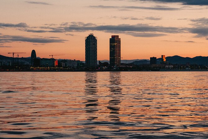 Sailing Cruise in Barcelona Led by Young & Local Captain - Meeting Point and Access