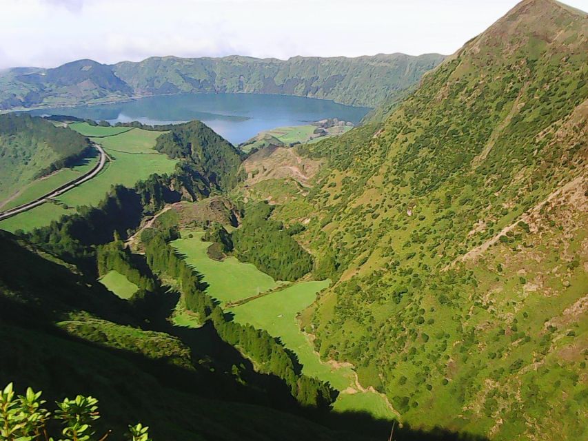 Shore Excursions to Volcano Crater and Lake of Sete Cidades - Ponta Do Escalvado Lookout