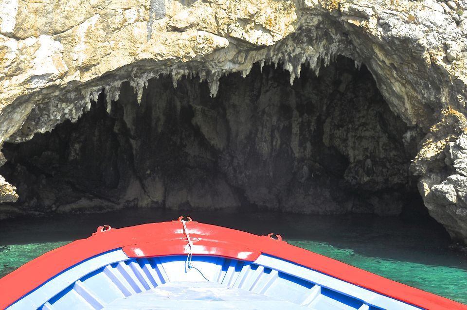 Sperlonga: Private Blue Grotto Boat Tour - Arrival Expectations