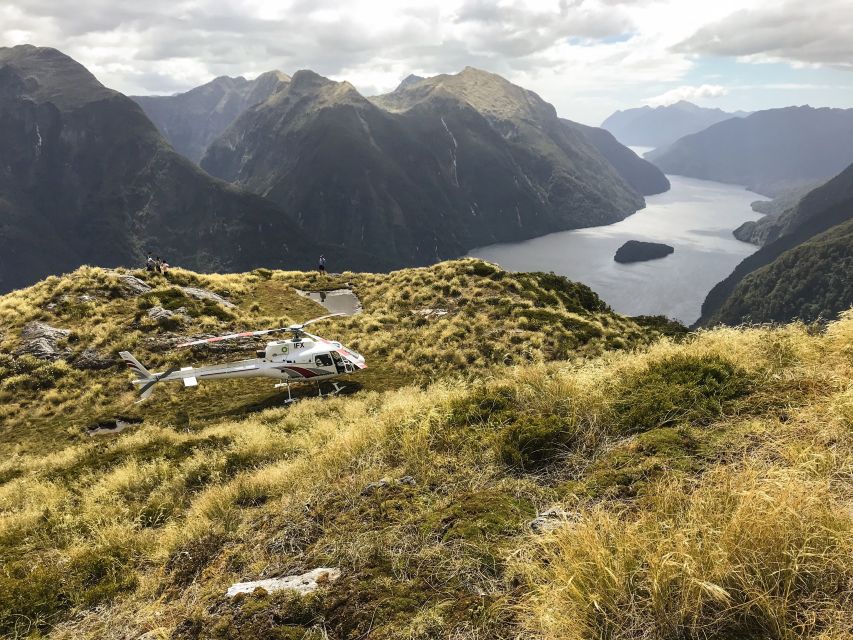 Te Anau: Milford, Dusky, and Doubtful Helicopter Flight - Not Allowed