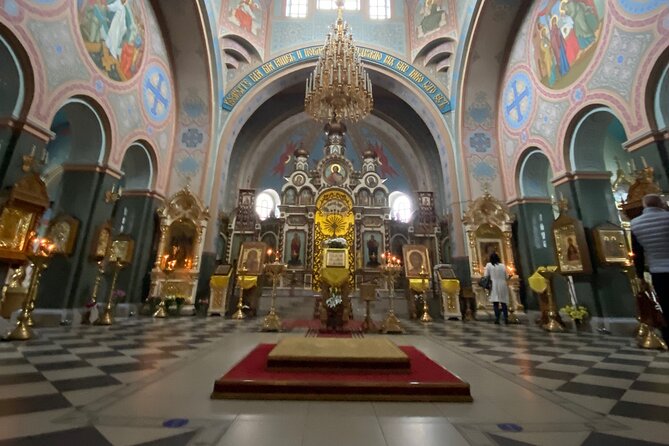 Trip to the Hill of Crosses & a Charmed Jelgava From Riga - Tour Logistics and Accessibility
