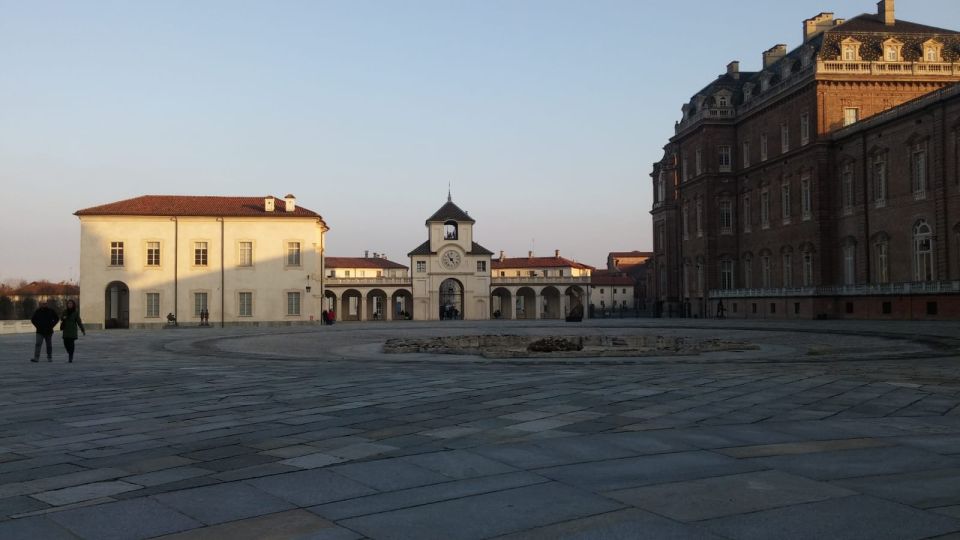 Turin: Palace of Venaria Guided Tour - Tour Language and Accessibility