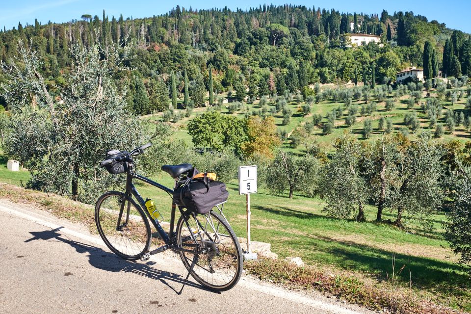 Tuscany Hills Bike Tour With Lunch at Farm and Wine Tasting - Tour Requirements