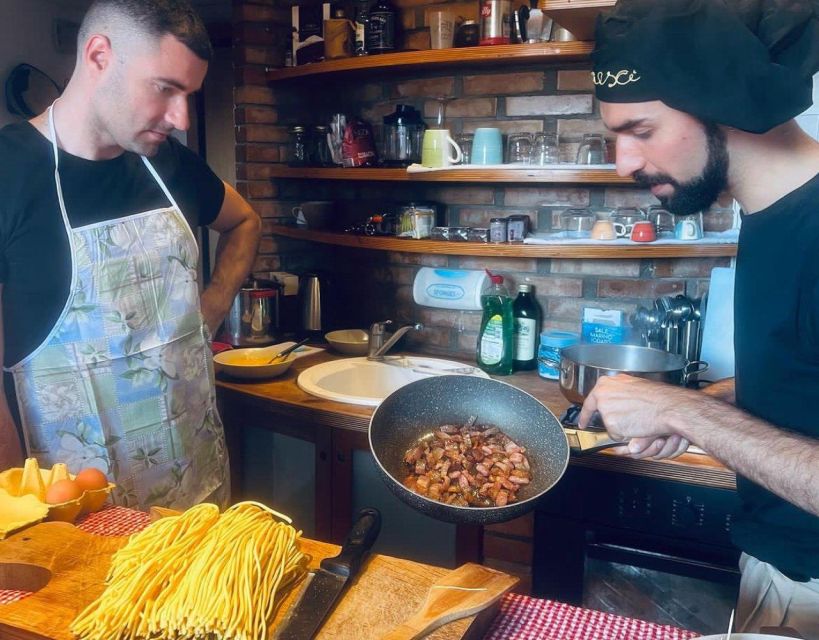 Venice: Pasta Making Class and Live Guitar in a Locals Home - Surprise for Participants