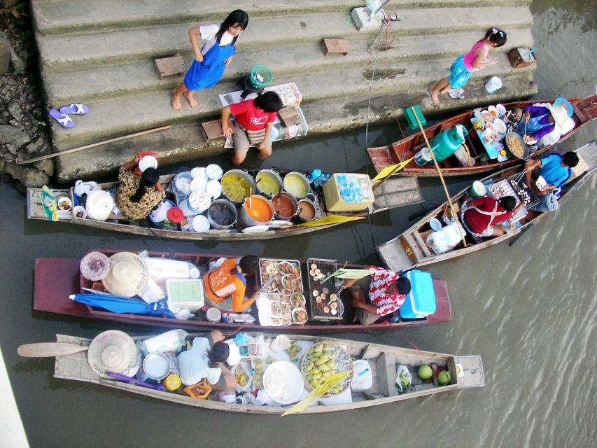 Weekend Amphawa Floating Market & Train Market Private Tour - Group Size