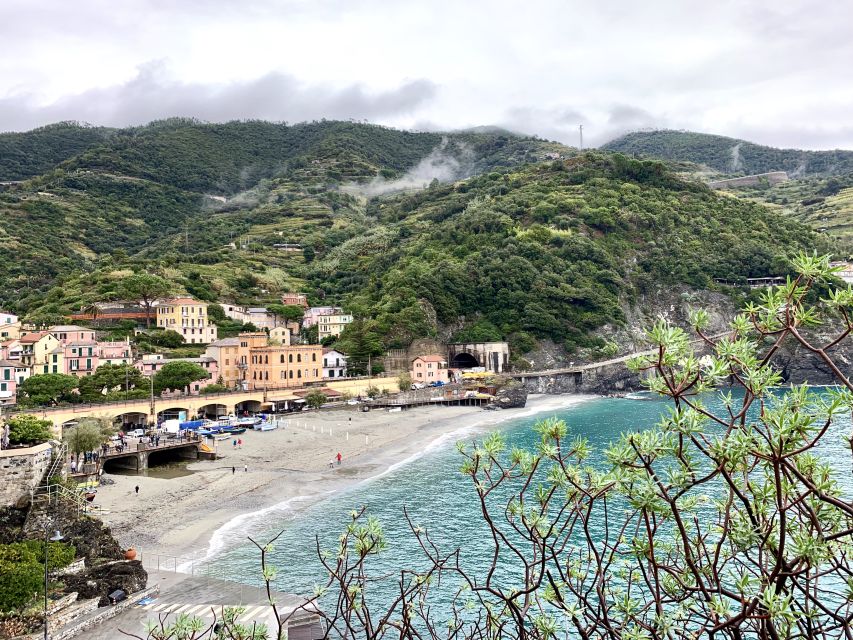 From Florence: Private Roundtrip Transfer to Cinque Terre - Itinerary