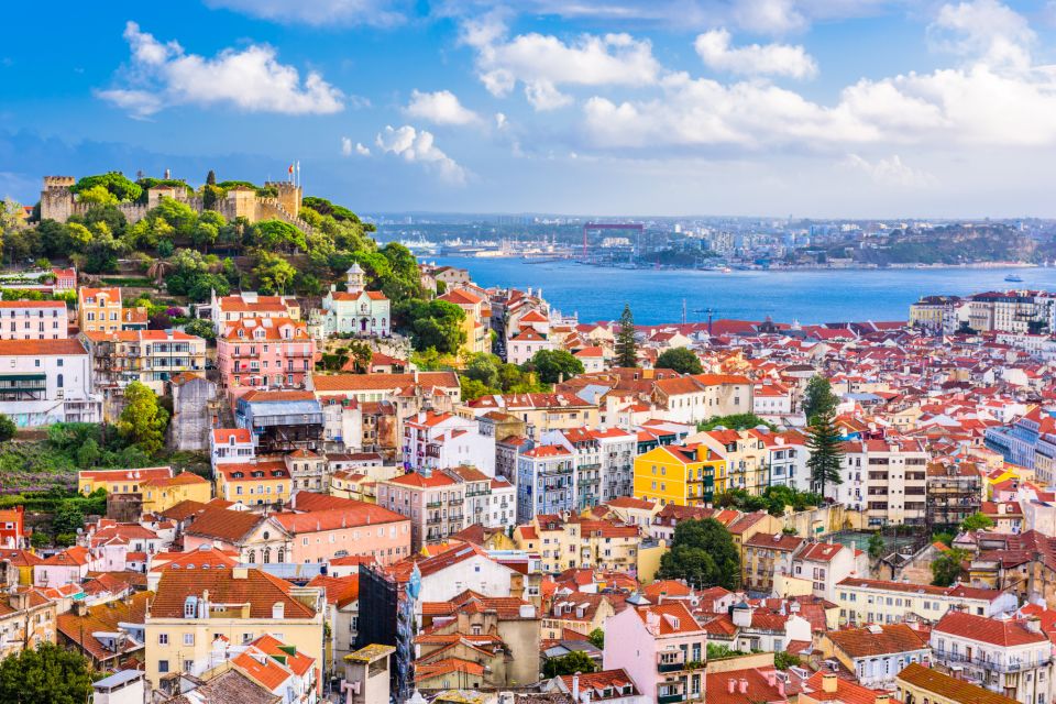 Lisbon: First Discovery Walk and Reading Walking Tour - Frequently Asked Questions