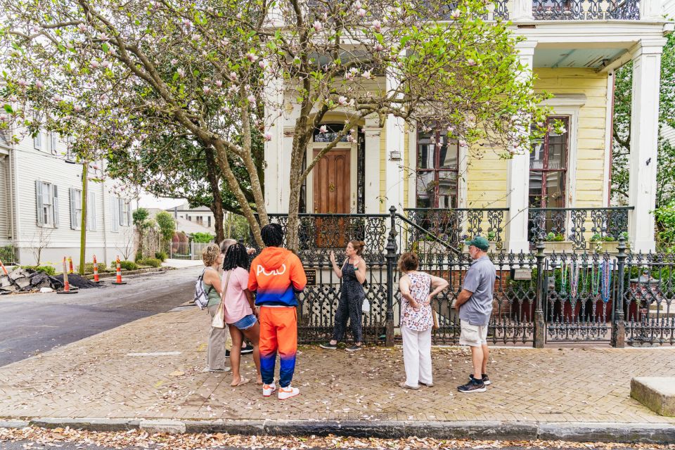 New Orleans: Garden District Food, Drinks & History Tour