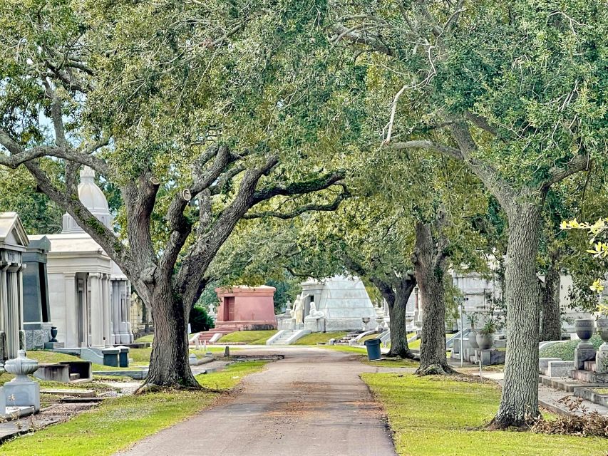 New Orleans: Millionaire's Tombs of Metairie Cemetery Tour - Frequently Asked Questions