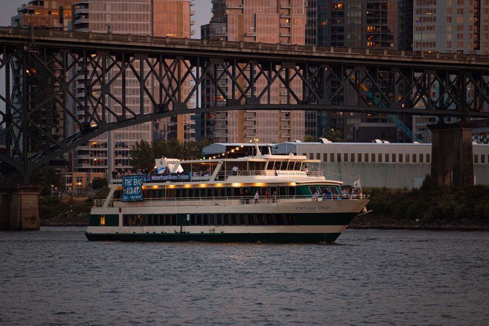 Portland: Willamette River 2.5-hour Dinner Cruise - Frequently Asked Questions