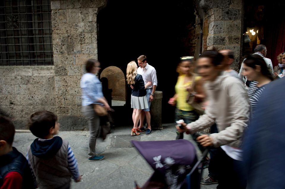 San Gimignano Photo Service, Shoot for Couples and Families - Frequently Asked Questions