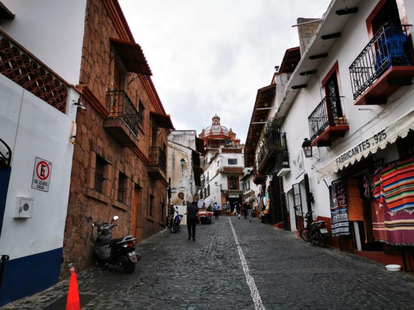 Taxco Tour From Mexico City: & Xochicalco Pyramids - Frequently Asked Questions